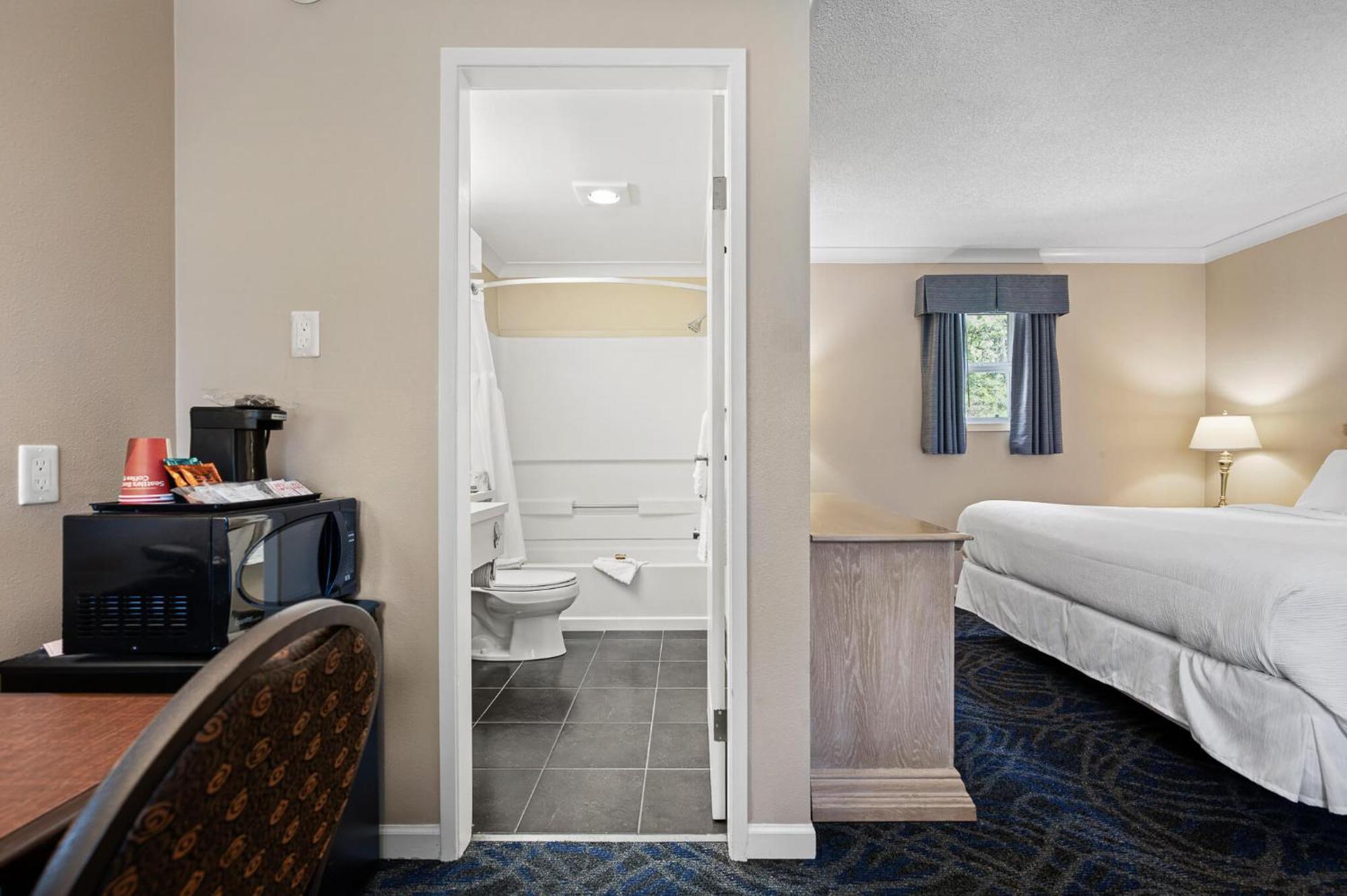 Glenwood Inn & Suites Trail Kültér fotó